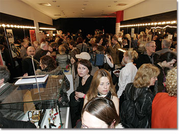 Das Lippenstiftmuseum on Tour in den Berliner Galeries Lafayette